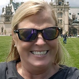 Meet your Posher, Denise